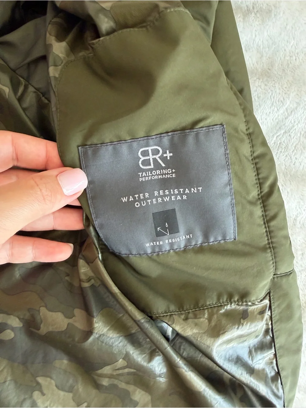 Banana Republic lightweight quilted